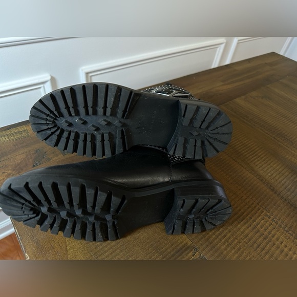 Zara women’s boots buckle black EU36 US size 6 minor damage on top - Picture 4 of 10